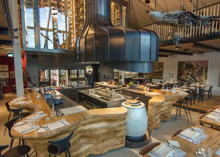 Boutique-hotel Lartor ホテル