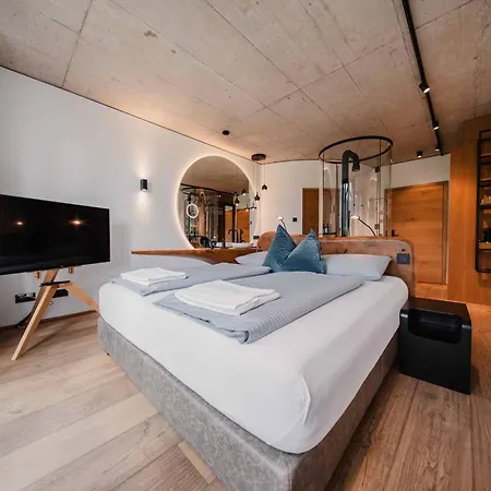 Hotell Boutique-hotel Lartor 3*
